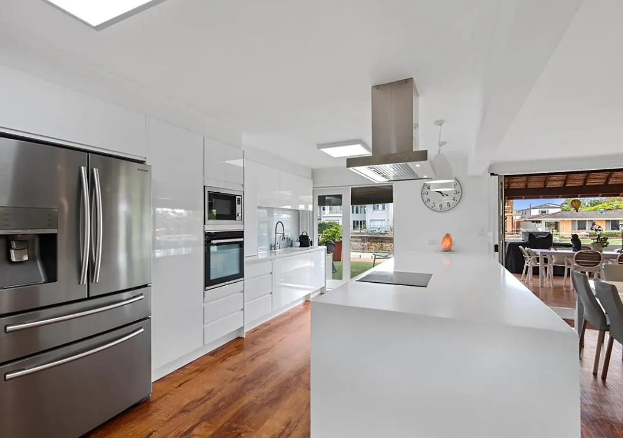Villa Broadbeach Casa Waterfront Resort With Pier-Enjoy Fishing On Vacation Gold Coast