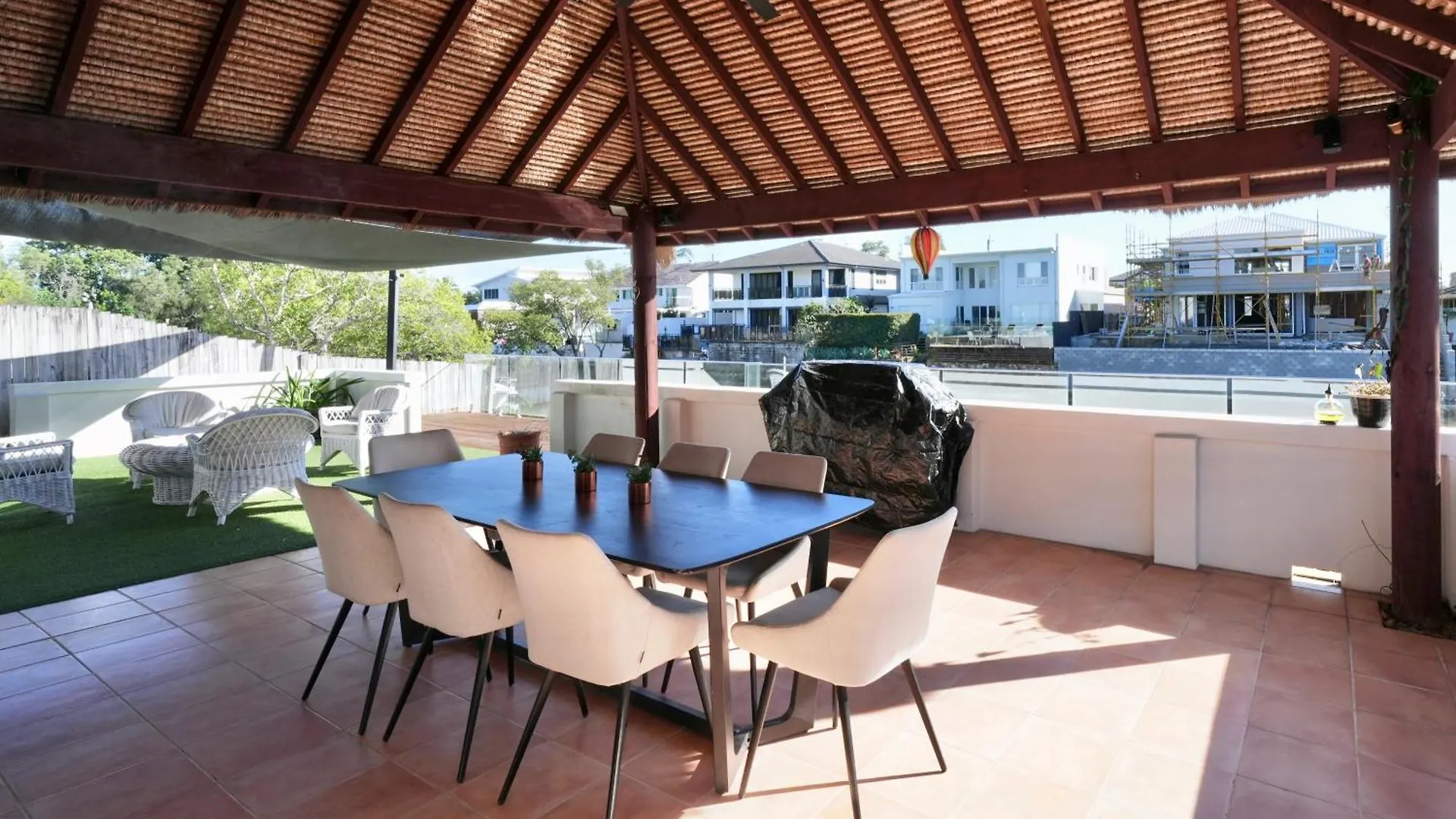 Broadbeach Casa Waterfront Resort With Pier-Enjoy Fishing On Vacation Gold Coast 0*,  Australia
